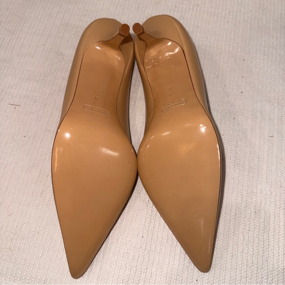 Coach Alison D4 Nude Leather Kitten Heels Size 8B Made in Italy NWOT - Picture 5 of 11